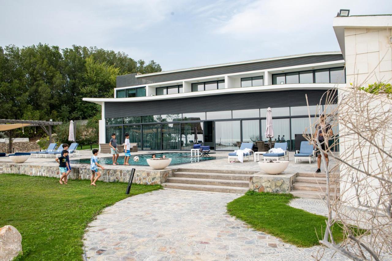 Villa Nurai Losin Estate Abu Dhabi